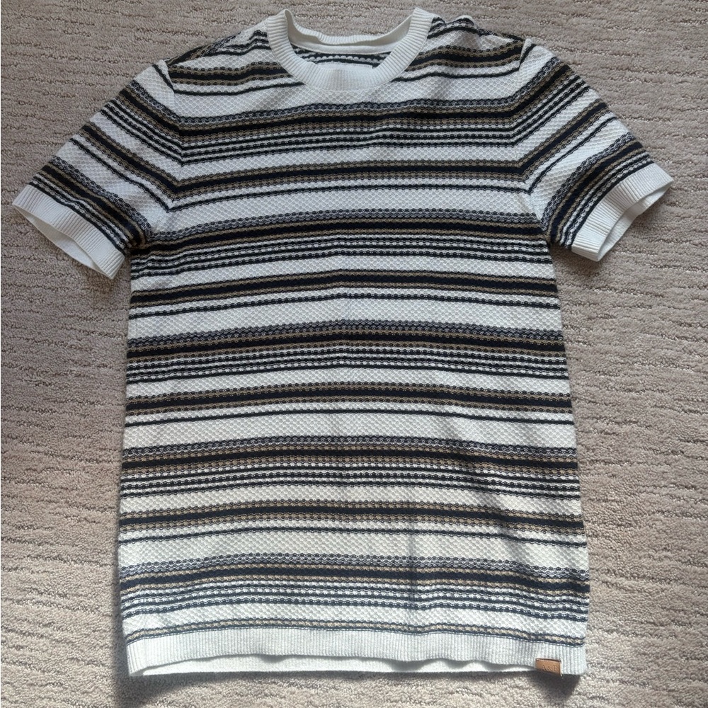 Abercrombie kids knit tshirt. Navy blue/tan/white.
